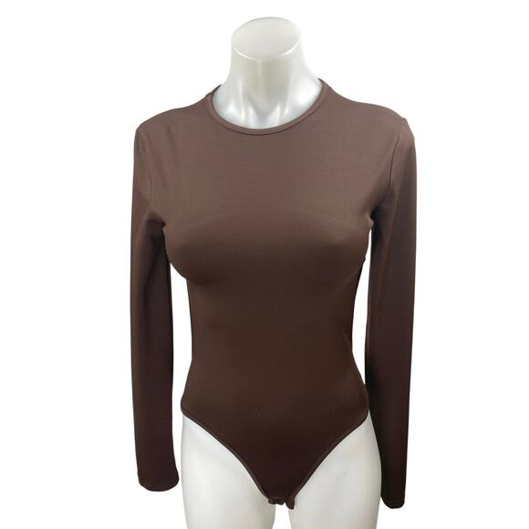 Edikted Brown Long Sleeve Crew Neck Open Back Cutout T Shirt Bodysuit Top Size S - Picture 1 of 4